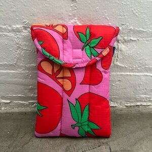 Baggu 8” mini tablet sleeve